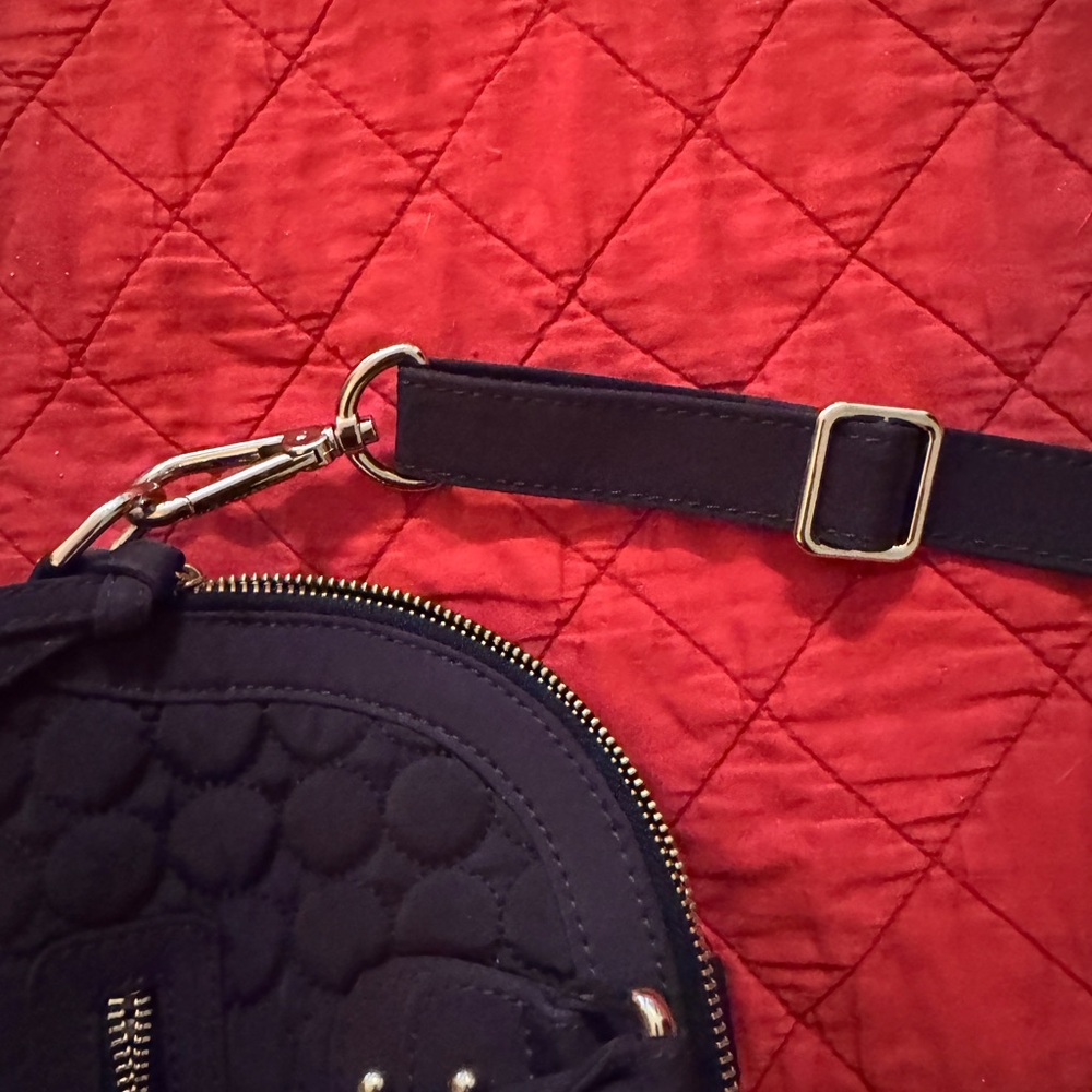 Vera Bradley Navy Quilted Bag - Picture 14 of 14
